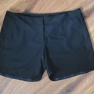 Women's Black Shorts 18